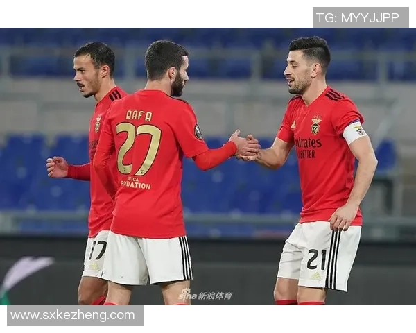 足总杯激战阿森纳大胜本菲卡红牌争议引发全场热议